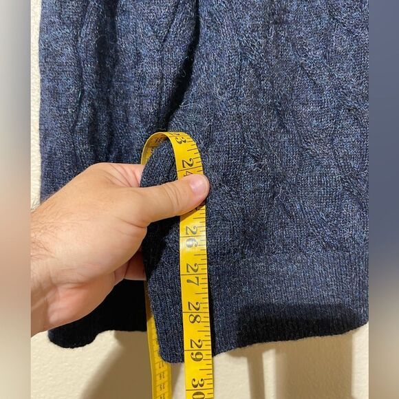 Daniel Cremieux Men's Navy V-Neck Alpaca Wool Sweater - Picture 5 of 5